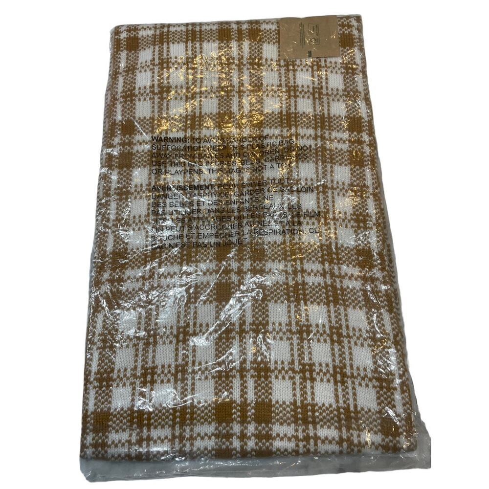 Timberland NWT Wheat Plaid Acrylic Scarf’s - Picture 5 of 6